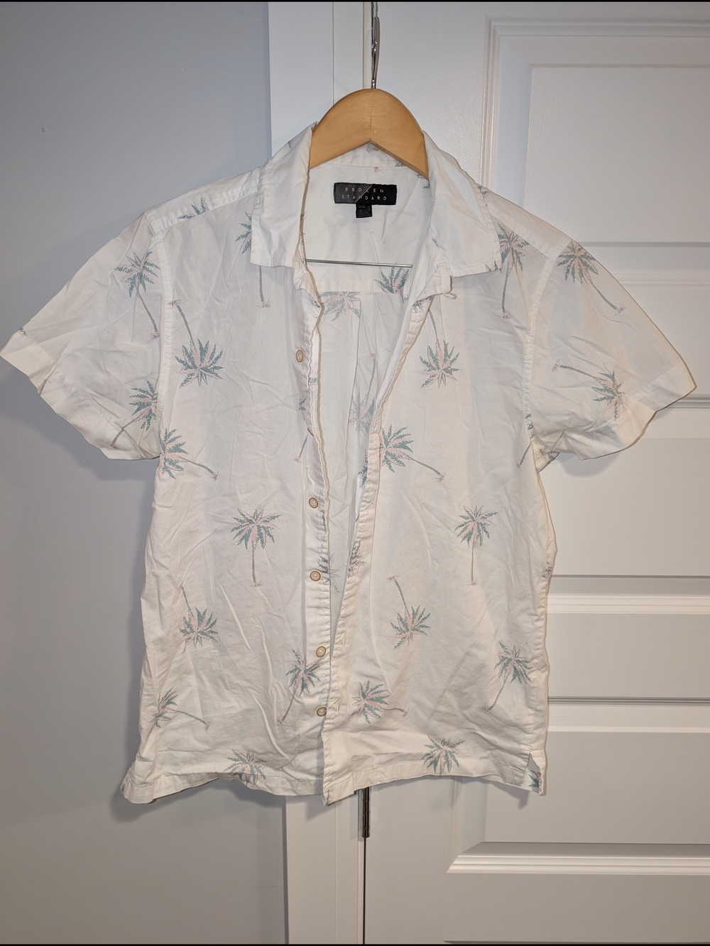 Men's White Short-Sleeve Palm Print Button-Down Shirt